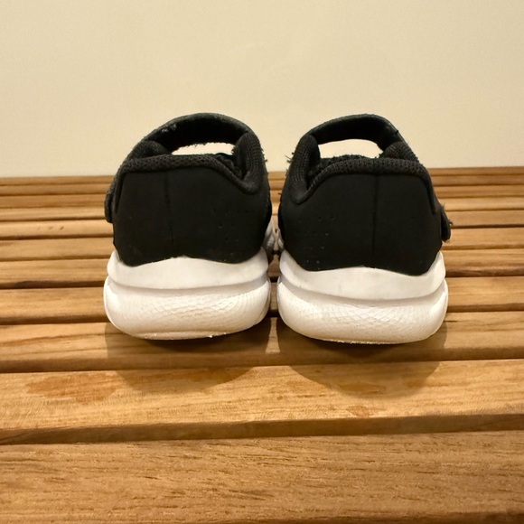 Under Armour Kids Black and White Sneakers - Picture 4 of 7